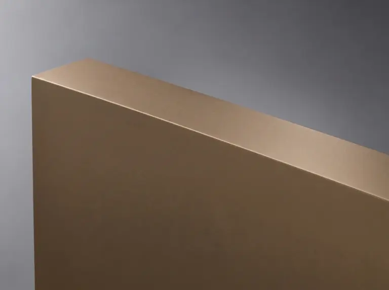 Eloxiertes Aluminium in Bronze