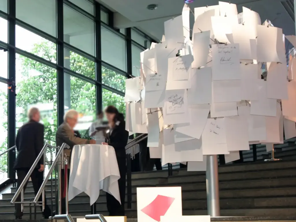 Voit_paper_metalbrand_gorß